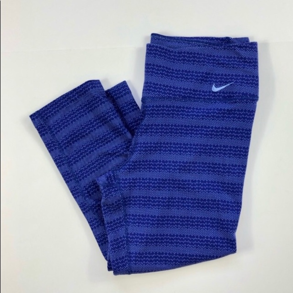 Nike Cropped Fit Dri Fit